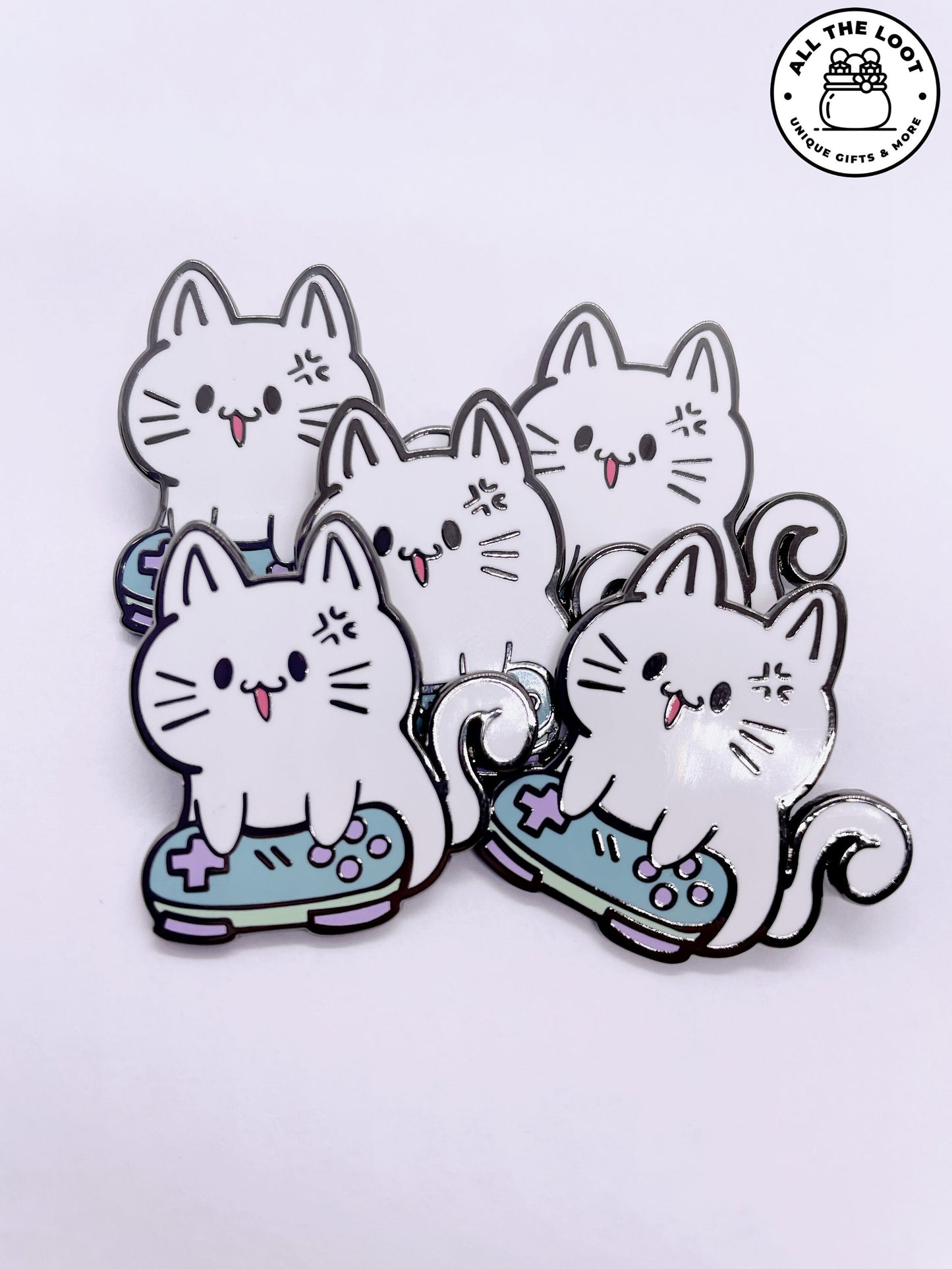 Angy Gamer cat pin