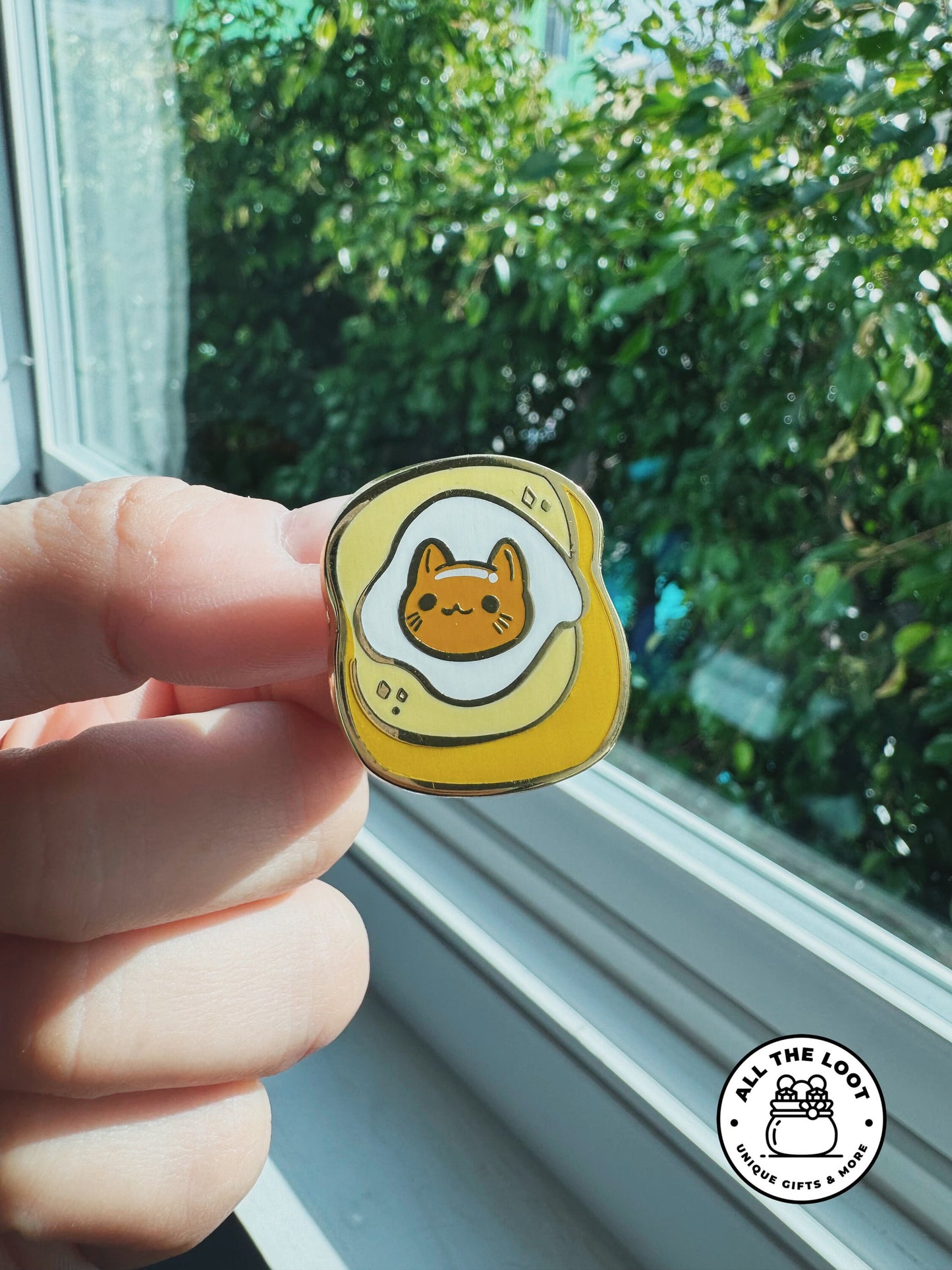 Eggy Toast cat pin