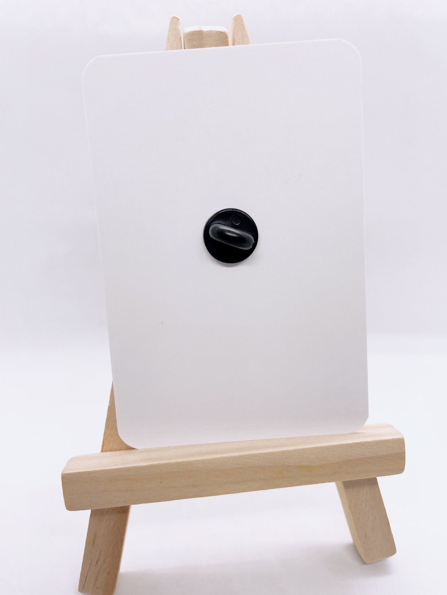 Love to Lift enamel pin