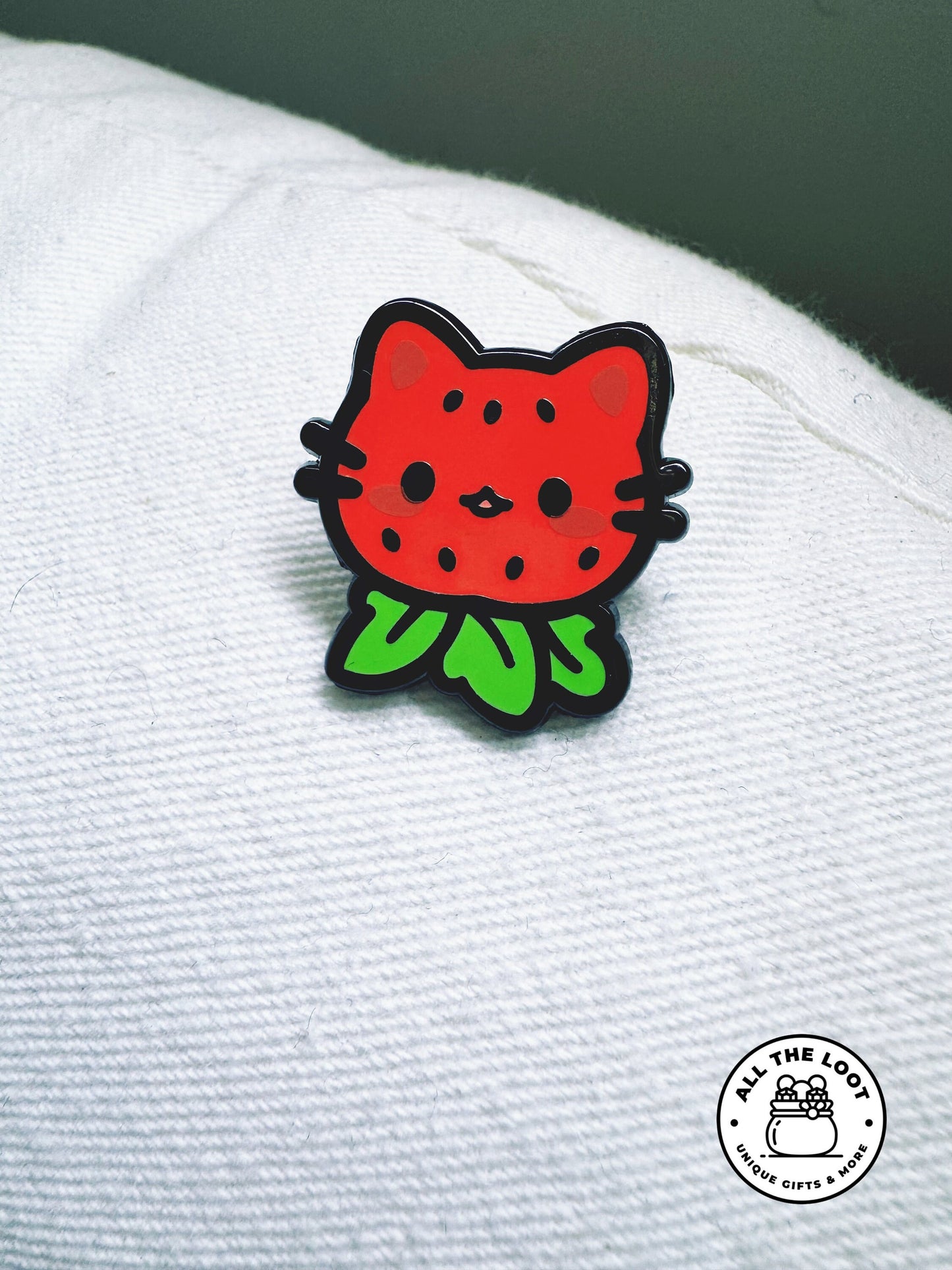 Strawberry cat pin, Meowberry